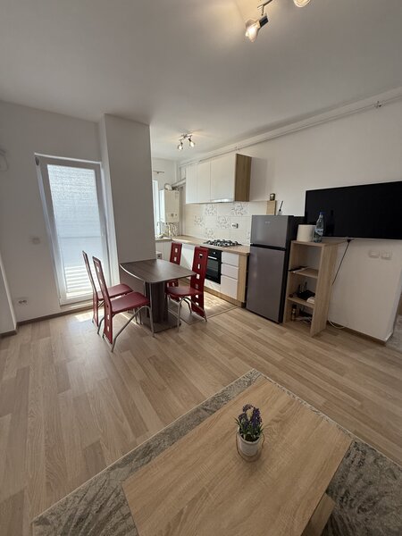 Elite Residence, prima inchiriere
