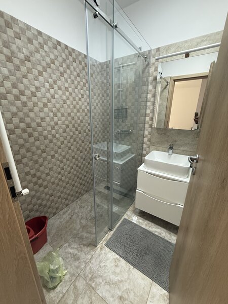 Elite Residence, prima inchiriere