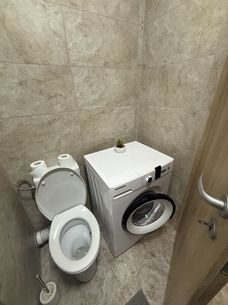 Elite Residence, prima inchiriere